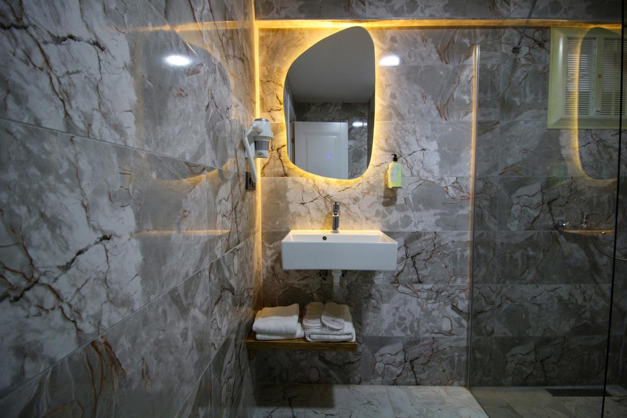 Kaya Hotel Saw Istanbul Exterior photo